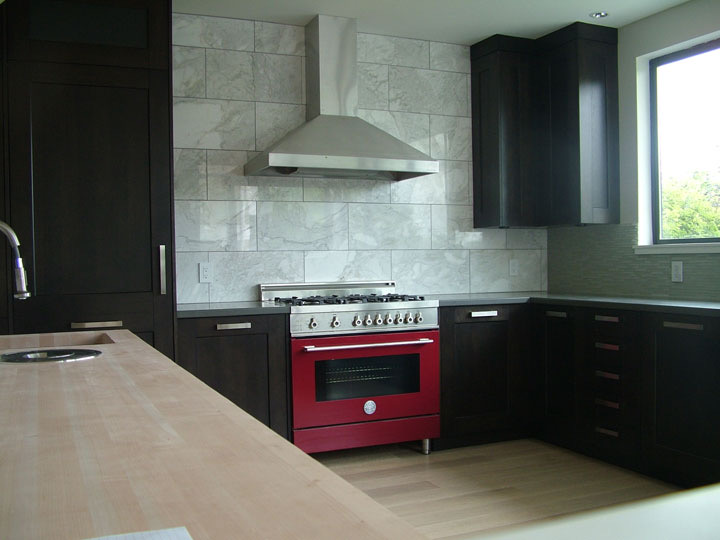 A completed residential kitchen renovation